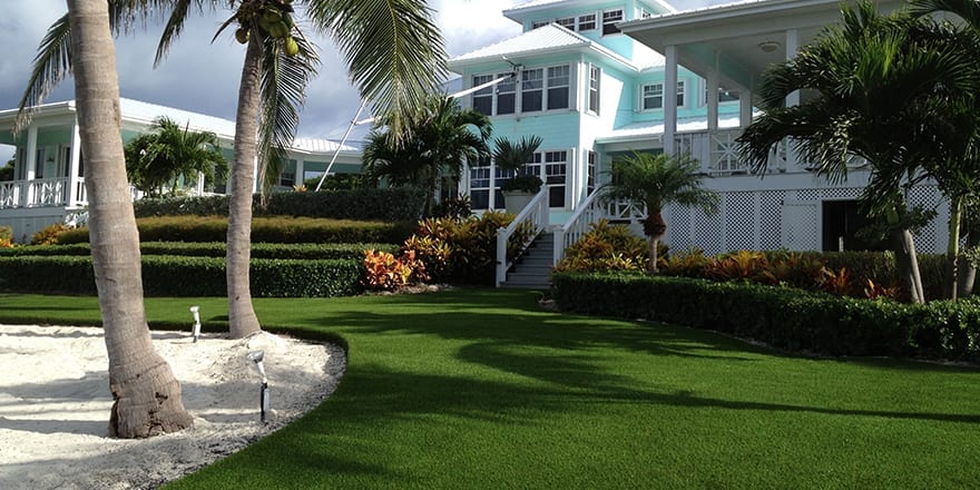 Beachfront home in Great Guana Cay, Abaco Islands, Bahamas featuring DuPont™ ForeverLawn® Select Synthetic Grass