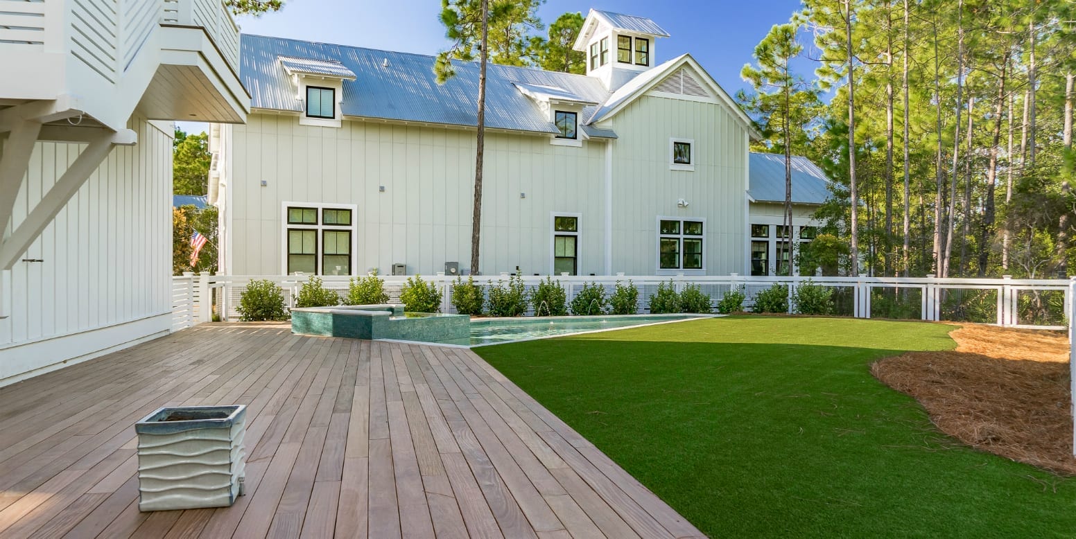 Grayton Beach, Florida home featuring DuPont™ ForeverLawn® Select EL