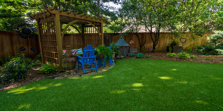Transformed Backyard Space in Tulsa with DuPont™ ForeverLawn® Select HD